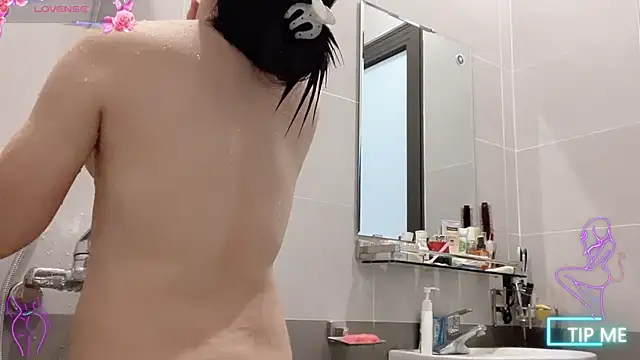 Snapshot of shishi_101 chatting on 09/13/25, 01:11 shishi 101 online show from 09/13/25, 01:11