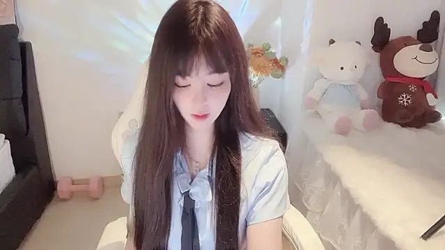 Snapshot of Milla-z chatting on 09/09/25, 04:23 Milla-z online show from 09/09/25, 04:23