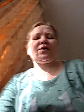 Snapshot of -Kathrine_kit- chatting on 10/21/25, 06:58 -Kathrine kit- online show from 10/21/25, 06:58