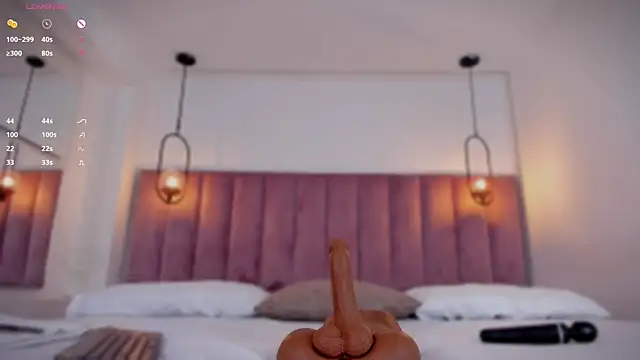 Snapshot of Haily_b chatting on 10/08/25, 08:06 Haily b online show from 10/08/25, 08:06