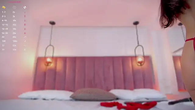 Snapshot of Haily_b chatting on 10/24/25, 08:38 Haily b online show from 10/24/25, 08:38