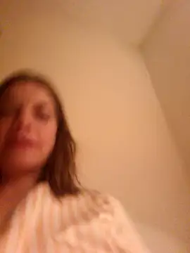 Snapshot of Rosemarie_Blu chatting on 03/06/25, 01:48 Rosemarie Blu online show from 03/06/25, 01:48