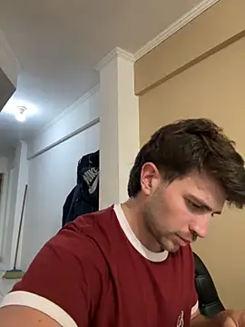 Snapshot of shuki0101 chatting on 11/03/25, 10:10 shuki0101 online show from 11/03/25, 10:10