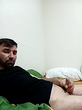 Snapshot of Max2025P chatting on 11/18/25, 10:25 Max2025P online show from 11/18/25, 10:25