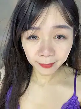 Snapshot of xiaowang0523 chatting on 03/14/25, 12:10 xiaowang0523 online show from 03/14/25, 12:10