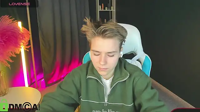 Jean Wilsons online show from 03/18/25, 01:53