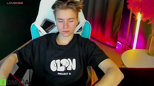 Jean Wilsons online show from 03/21/25, 02:07