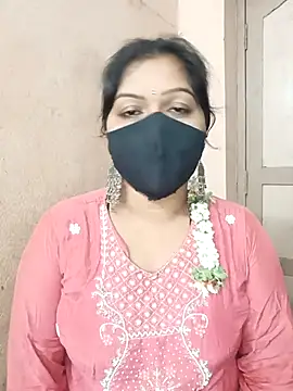 Snapshot of Bagi-Sexy chatting on 10/10/25, 09:08 Bagi-Sexy online show from 10/10/25, 09:08