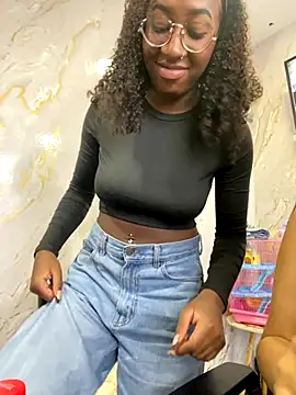 Qeen blackk online show from 10/13/25, 06:41