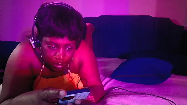 Snapshot of lovelyenigma365 chatting on 03/07/25, 08:23 lovelyenigma365 online show from 03/07/25, 08:23