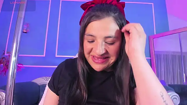 TaraTaylorr online show from 09/25/25, 02:37