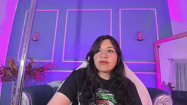 TaraTaylorr online show from 10/22/25, 02:34