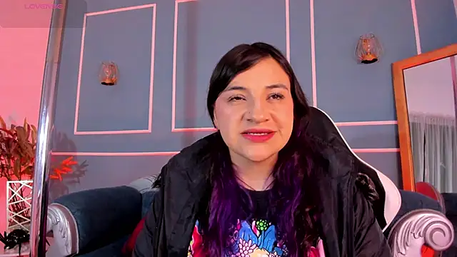 TaraTaylorr online show from 11/21/25, 02:32