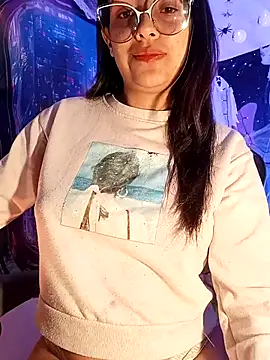 MiaStarts online show from 10/10/25, 09:08