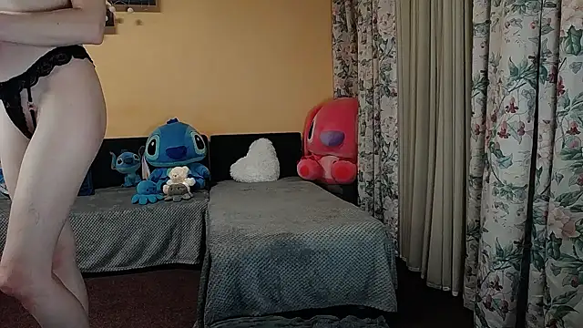 Maddison Summer online show from 11/11/25, 10:32