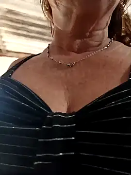 Sexy-Woman-Mature online show from 10/12/25, 01:21