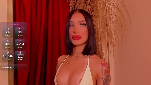 Snapshot of PeytonReeds chatting on 10/13/25, 01:38 PeytonReeds online show from 10/13/25, 01:38