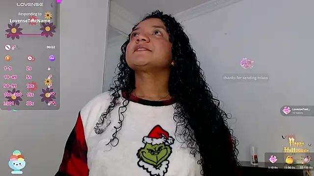 Snapshot of victtoria_cane63 chatting on 10/21/25, 10:32 victtoria cane63 online show from 10/21/25, 10:32