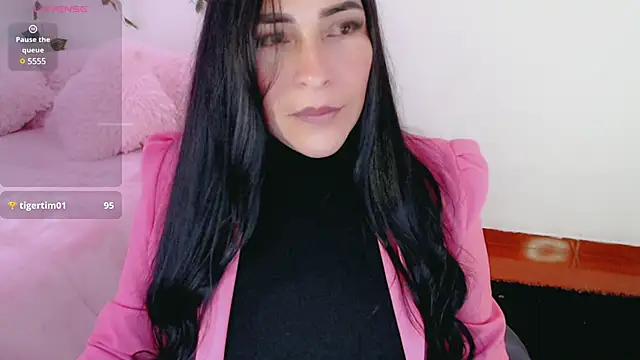 Snapshot of luna_lgomez_ chatting on 03/05/25, 12:22 luna lgomez online show from 03/05/25, 12:22