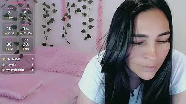 Snapshot of luna_lgomez_ chatting on 03/10/25, 02:16 luna lgomez online show from 03/10/25, 02:16