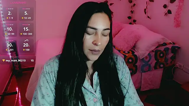 Snapshot of luna_lgomez_ chatting on 03/15/25, 11:19 luna lgomez online show from 03/15/25, 11:19