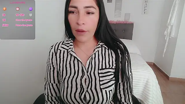 Snapshot of luna_lgomez_ chatting on 10/09/25, 12:14 luna lgomez online show from 10/09/25, 12:14