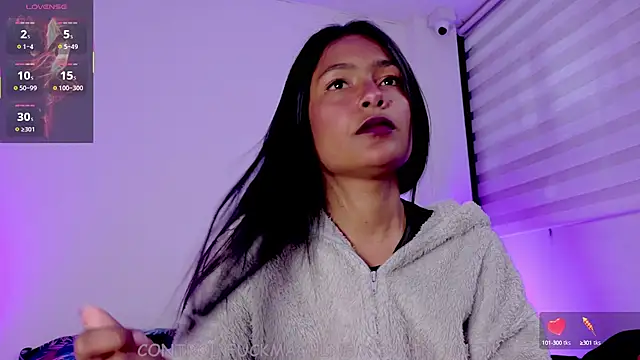 Fernanda liie  online show from 09/18/25, 12:40