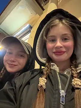 melicious  online show from 03/05/25, 04:13