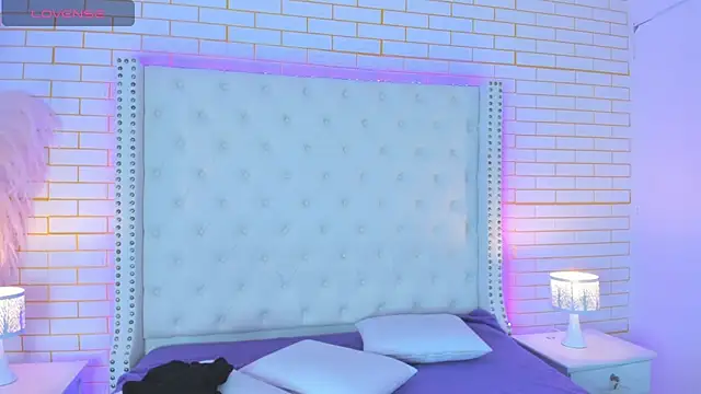 Emilly wilson  online show from 10/11/25, 11:53