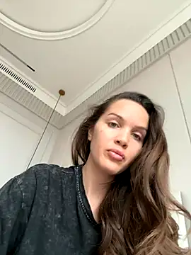 Beverly Hilll online show from 10/26/25, 12:11