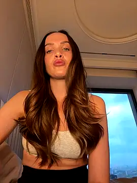 Beverly Hilll online show from 10/27/25, 01:26