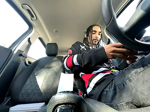 bigjayy1000 online show from 10/31/25, 04:41