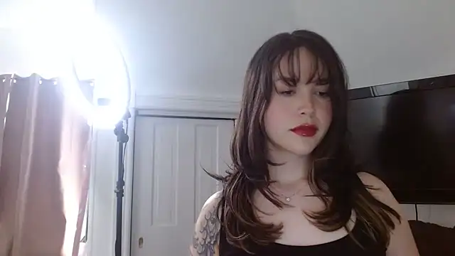 autumnb712 online show from 03/22/25, 06:14