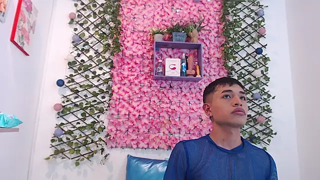 willians   0 online show from 10/08/25, 03:48