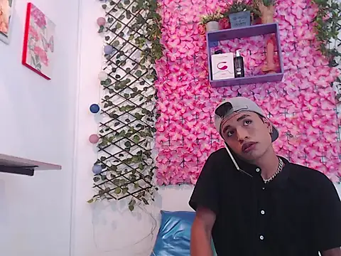 willians   0 online show from 10/31/25, 07:48