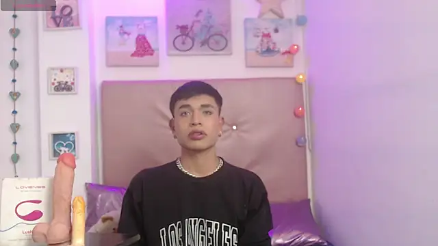 willians   0 online show from 11/12/25, 04:35