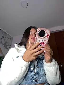 Snapshot of sofia_23x chatting on 10/07/25, 12:46 sofia 23x online show from 10/07/25, 12:46