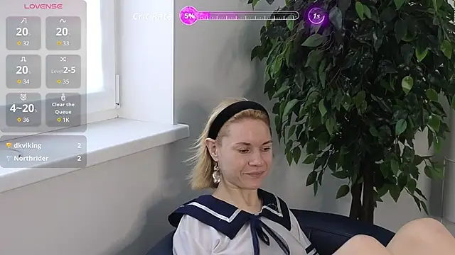 EmmaGallen online show from 10/10/25, 08:35