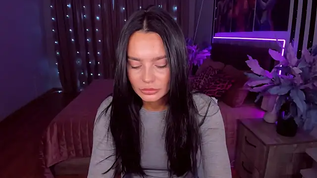 DanaSincere online show from 03/20/25, 04:18