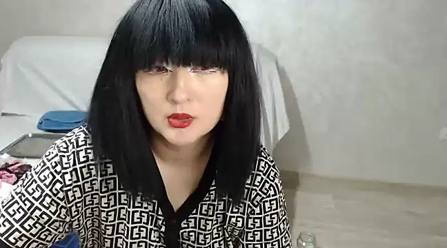 Snapshot of Sweet_Yoon chatting on 12/08/24, 06:28 Sweet Yoon online show from 12/08/24, 06:28