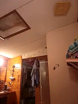 Snapshot of Chroniclilb chatting on 10/21/25, 11:55 Chroniclilb online show from 10/21/25, 11:55