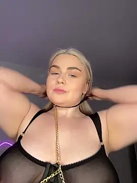 April Vancee online show from 03/08/25, 12:30