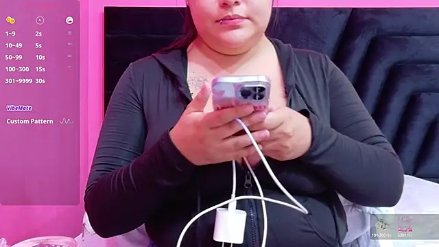 playfulcurvy online show from 09/27/25, 06:13