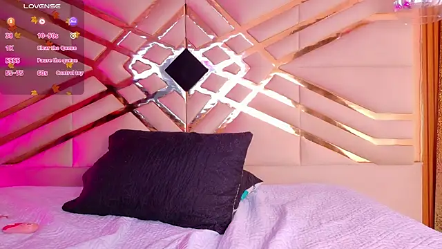 playfulcurvy online show from 10/12/25, 12:26