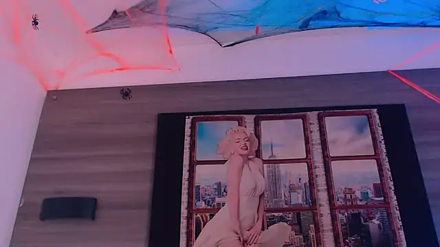 SashaNova online show from 10/15/25, 06:02