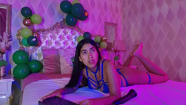 Mia Montess online show from 03/16/25, 01:49