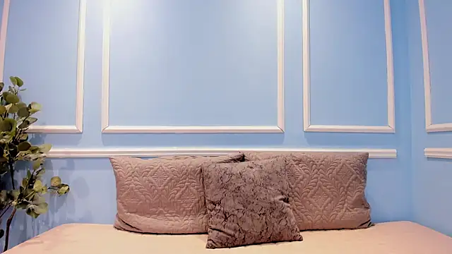 Lucy Canel online show from 11/02/25, 12:51