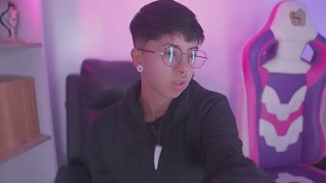 tommy blue online show from 10/10/25, 08:30