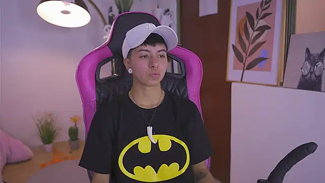 tommy blue online show from 11/04/25, 12:26