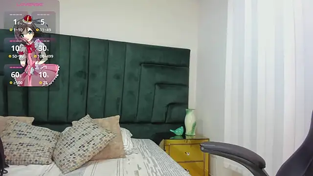 SaskiaGrendel online show from 11/19/25, 12:10